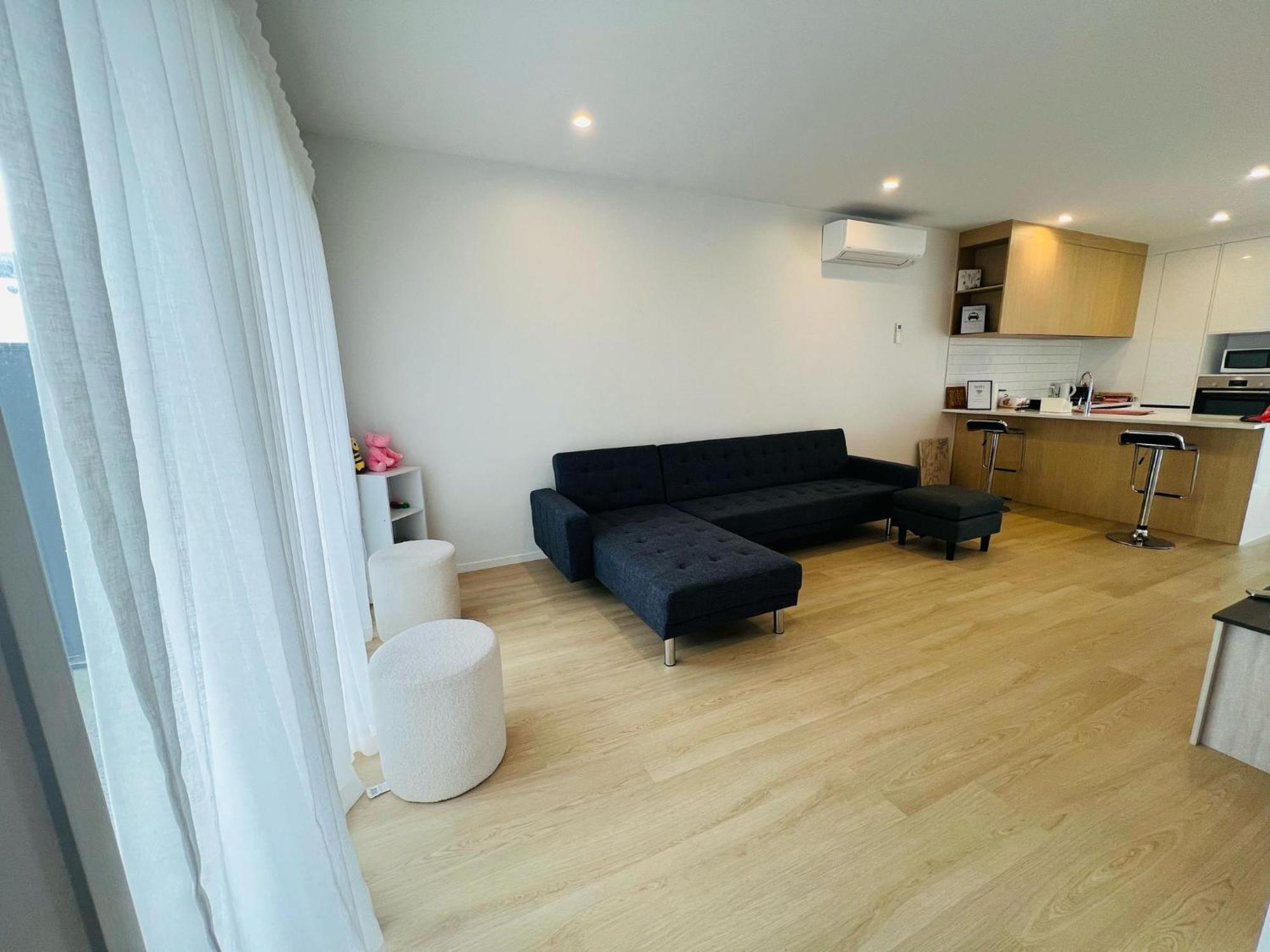 Central Modern 3-Bedroom,3- Bathroom House With Patio And Carpark- Lower Hutt City Centre Экстерьер фото